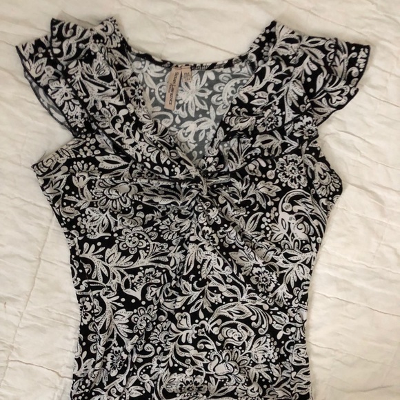 Sleeveless top PM - Picture 2 of 2